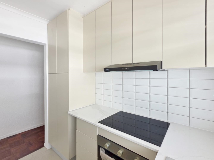 To Let 2 Bedroom Property for Rent in Three Anchor Bay Western Cape